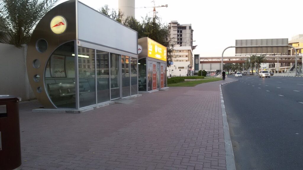 Al KhulafaA Al Rashideen Boys School 2 Bus Stop in Dubai