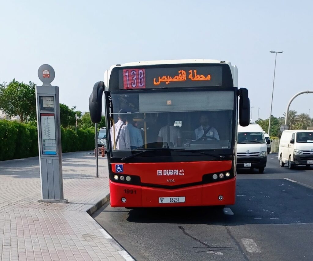 Hor Al Anz Turnoff 1 Bus Stop in Dubai